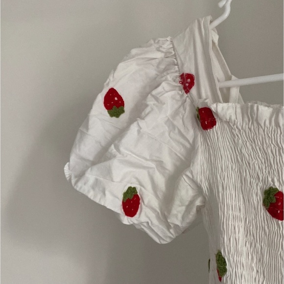 Strawberry midi smocked flutter sleeve Dress xs - Picture 3 of 14